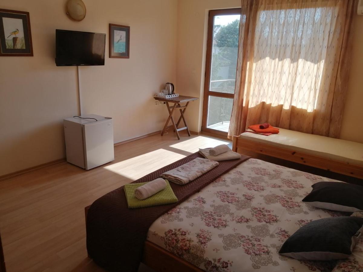 Guest House "Zora - Sarafovo" Burgas ภายนอก รูปภาพ