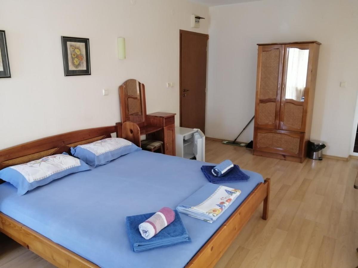 Guest House "Zora - Sarafovo" Burgas ภายนอก รูปภาพ