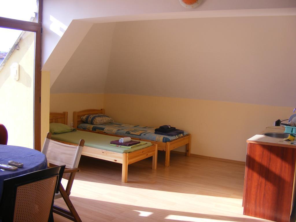 Guest House "Zora - Sarafovo" Burgas ภายนอก รูปภาพ