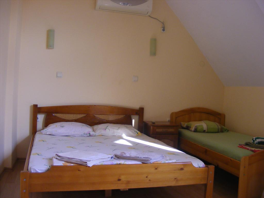 Guest House "Zora - Sarafovo" Burgas ภายนอก รูปภาพ